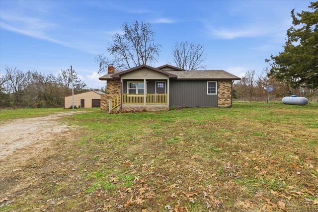 165 Raintree Road, Buffalo, MO 65622