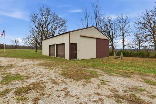 165 Raintree Road, Buffalo, MO 65622