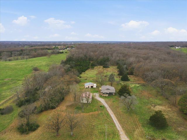 165 Raintree Road, Buffalo, MO 65622