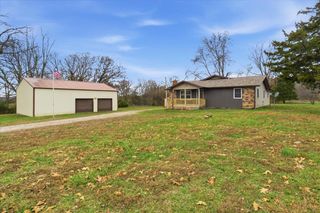 165 Raintree Road, Buffalo, MO 65622