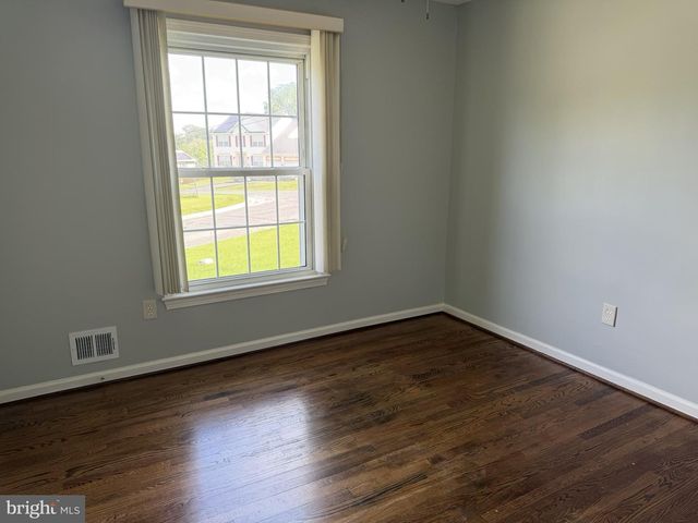 13100 13100 CABINWOOD DR, Silver Spring, MD 20904