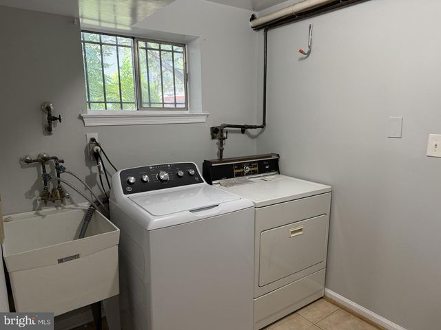 13100 13100 CABINWOOD DR, Silver Spring, MD 20904