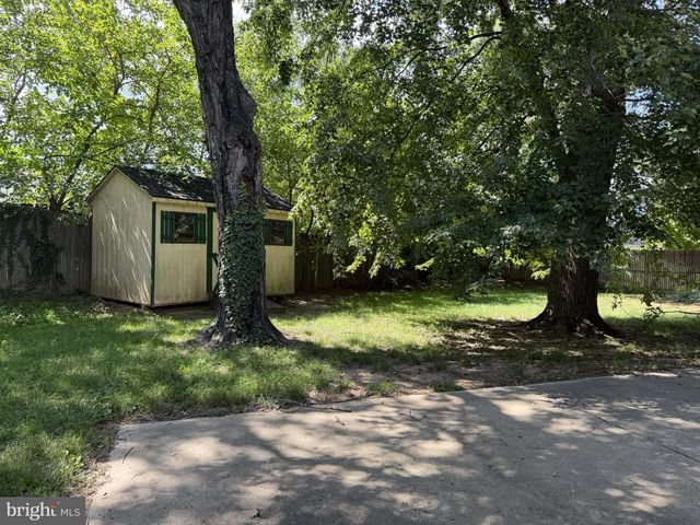 13100 13100 CABINWOOD DR, Silver Spring, MD 20904