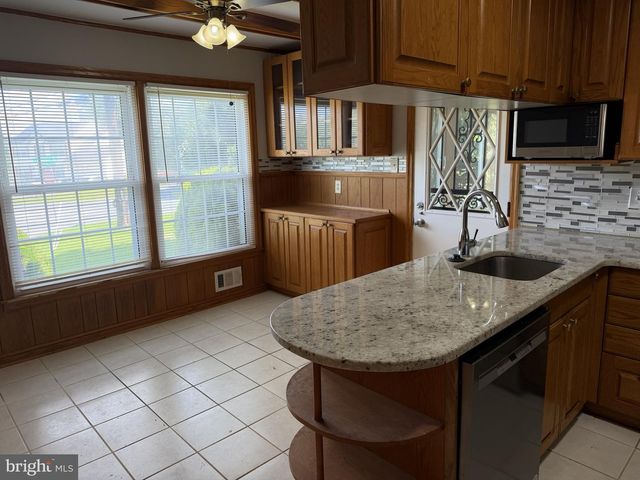 13100 13100 CABINWOOD DR, Silver Spring, MD 20904