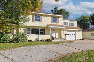 3718 Swede Avenue, Midland, MI 48642