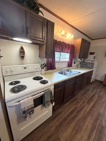 N7116 W LAKE CREST DRIVE, Shawano, WI 54166