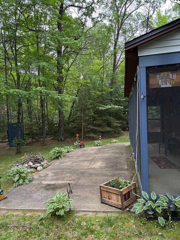 N7116 W LAKE CREST DRIVE, Shawano, WI 54166