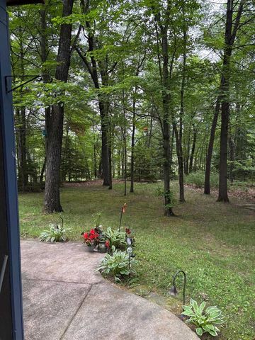 N7116 W LAKE CREST DRIVE, Shawano, WI 54166