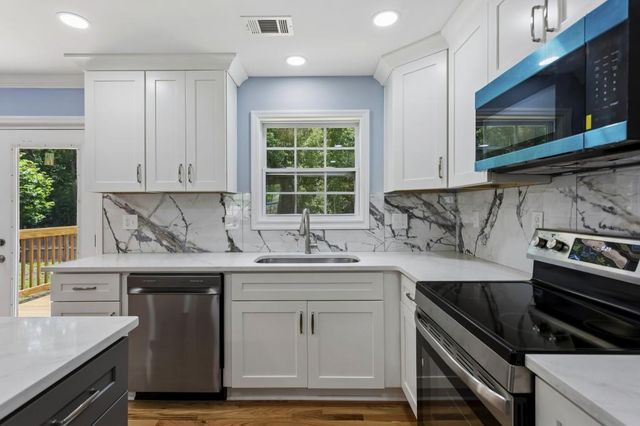 371 Pine Valley Road SW, Mableton, GA 30126