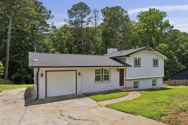 371 Pine Valley Road SW, Mableton, GA 30126