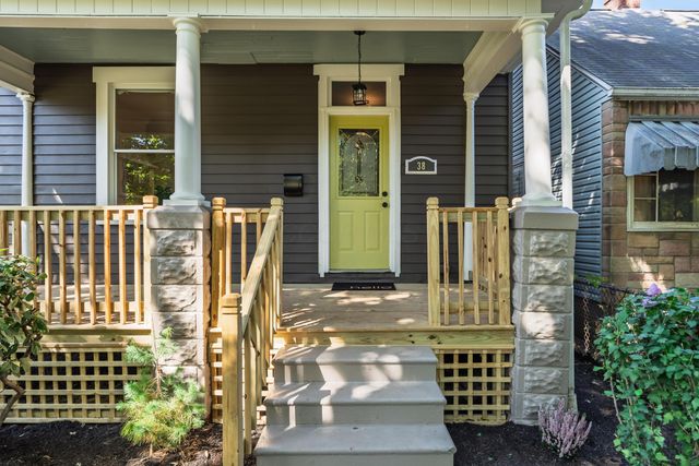 38 E Welch Avenue, Columbus, OH 43207