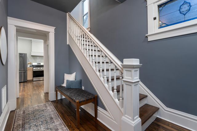 38 E Welch Avenue, Columbus, OH 43207