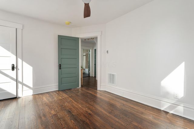 38 E Welch Avenue, Columbus, OH 43207