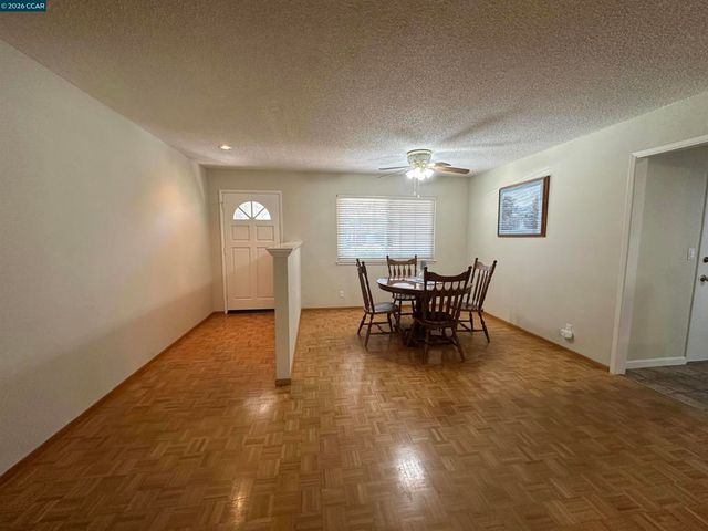 1707 Bishop Dr, Concord, CA 94521