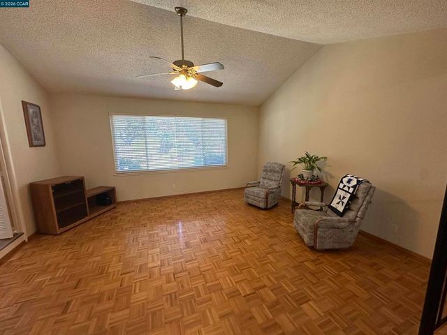 1707 Bishop Dr, Concord, CA 94521