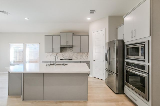 18314 Southwood Creek Drive, Cypress, TX 77433