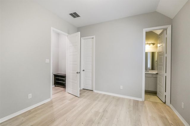 18314 Southwood Creek Drive, Cypress, TX 77433