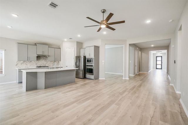 18314 Southwood Creek Drive, Cypress, TX 77433