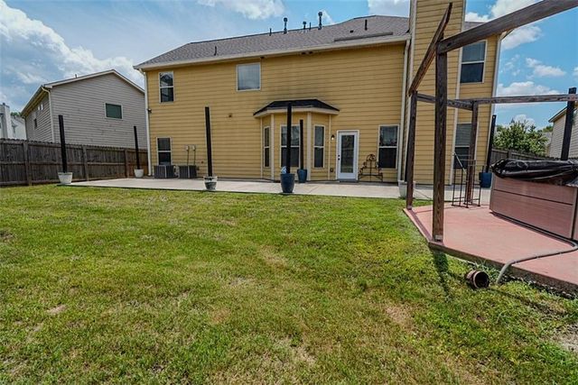 921 Prather Court, Loganville, GA 30052