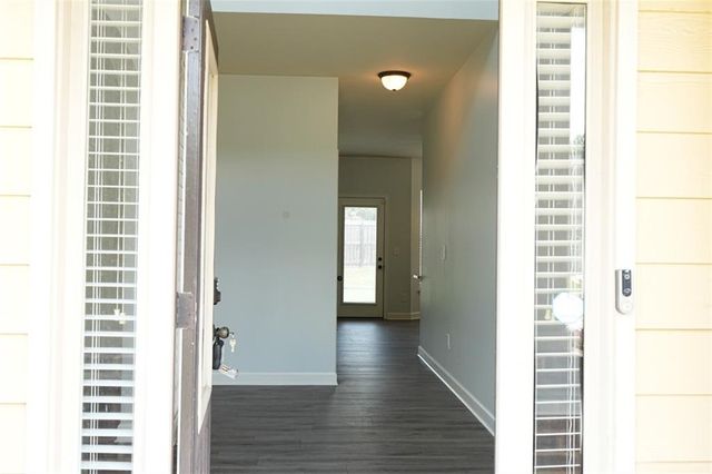 921 Prather Court, Loganville, GA 30052