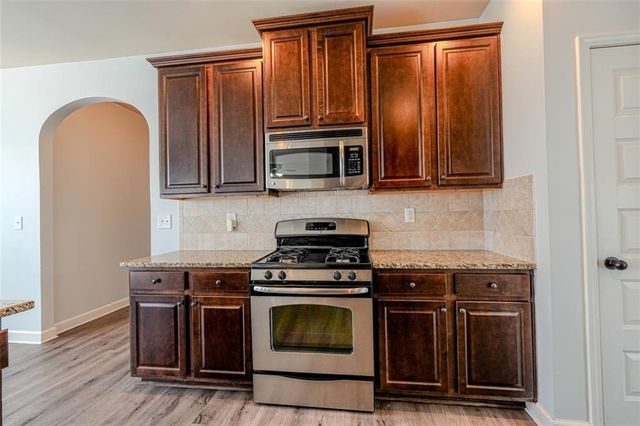 921 Prather Court, Loganville, GA 30052