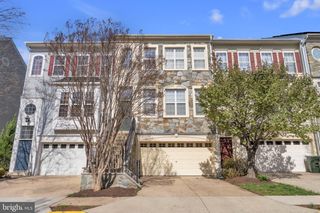 2110 CAPSTONE CIR, Herndon, VA 20170