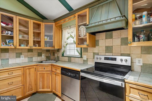 1248 HILLTOP DR, Annapolis, MD 21409