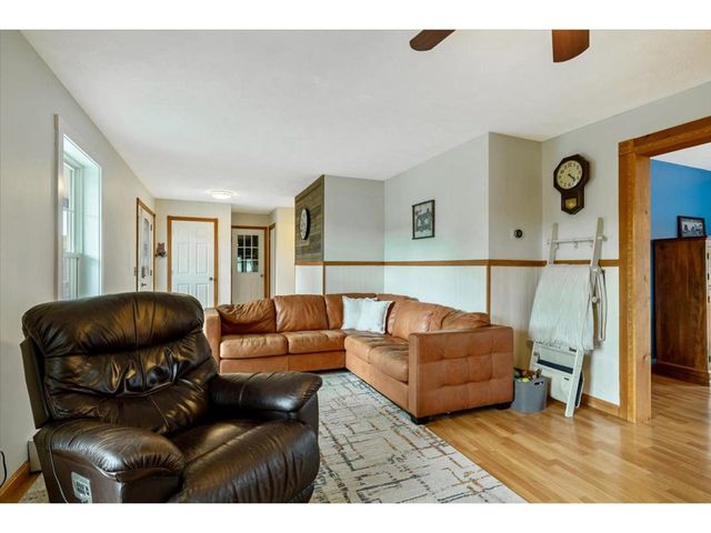 11 Craftsfield Road, Fairfax, VT 05454