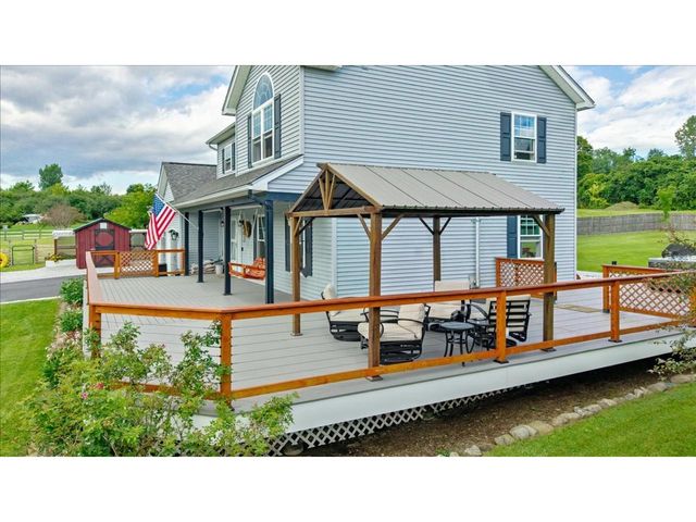 11 Craftsfield Road, Fairfax, VT 05454