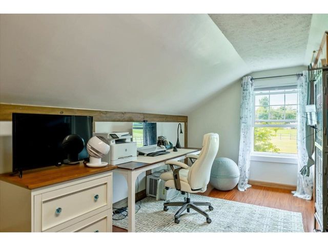 11 Craftsfield Road, Fairfax, VT 05454