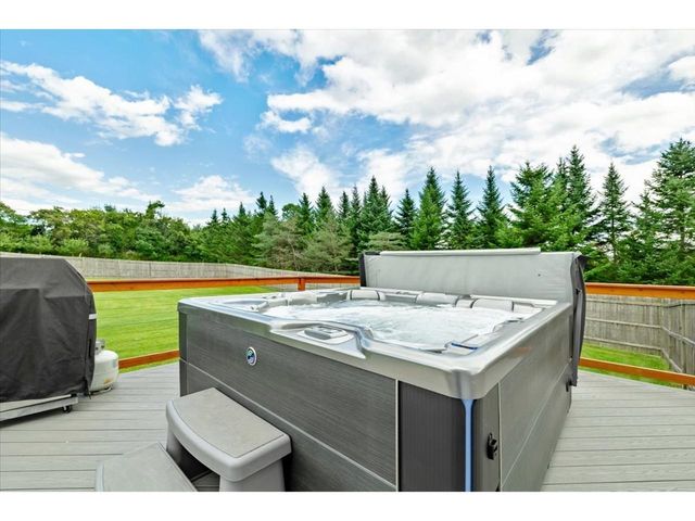 11 Craftsfield Road, Fairfax, VT 05454