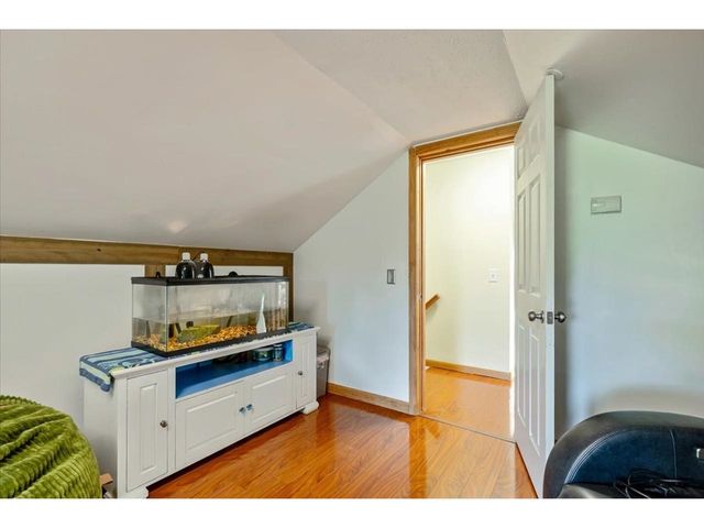 11 Craftsfield Road, Fairfax, VT 05454