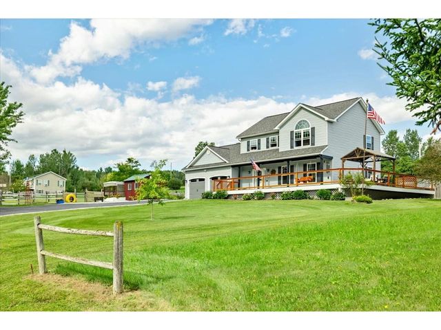 11 Craftsfield Road, Fairfax, VT 05454