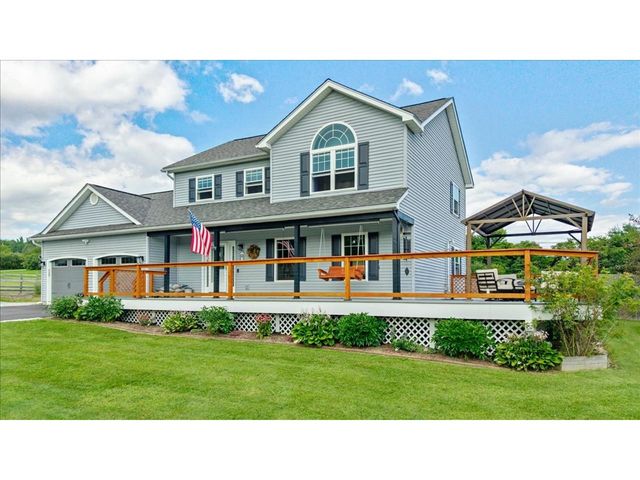 11 Craftsfield Road, Fairfax, VT 05454