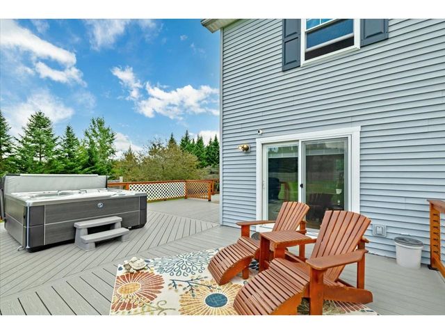 11 Craftsfield Road, Fairfax, VT 05454