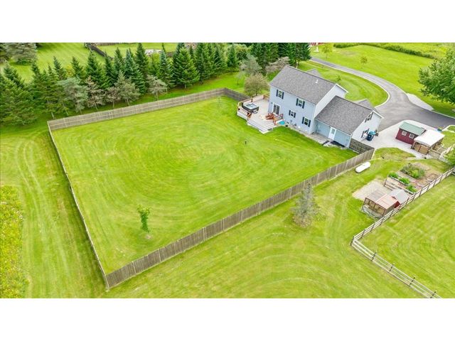11 Craftsfield Road, Fairfax, VT 05454