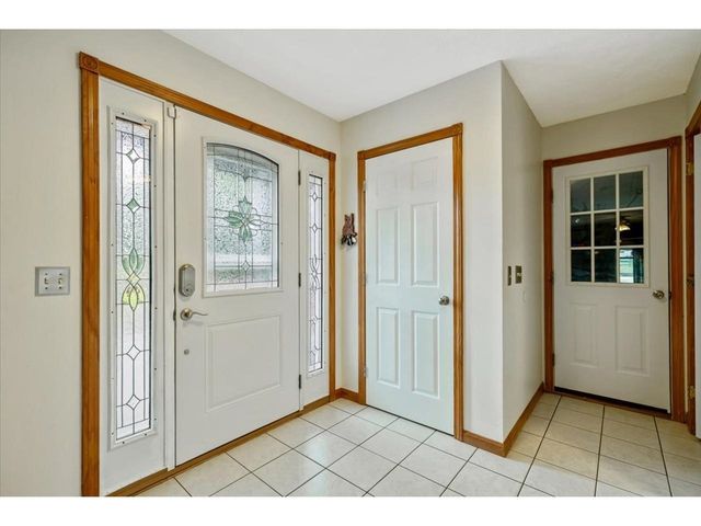 11 Craftsfield Road, Fairfax, VT 05454