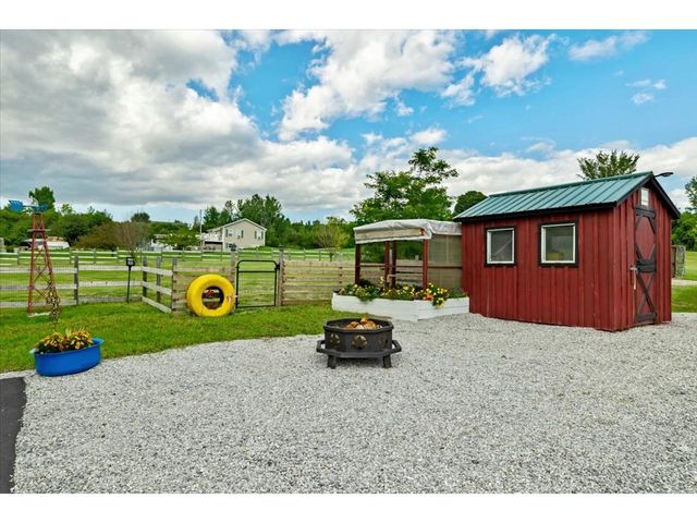 11 Craftsfield Road, Fairfax, VT 05454