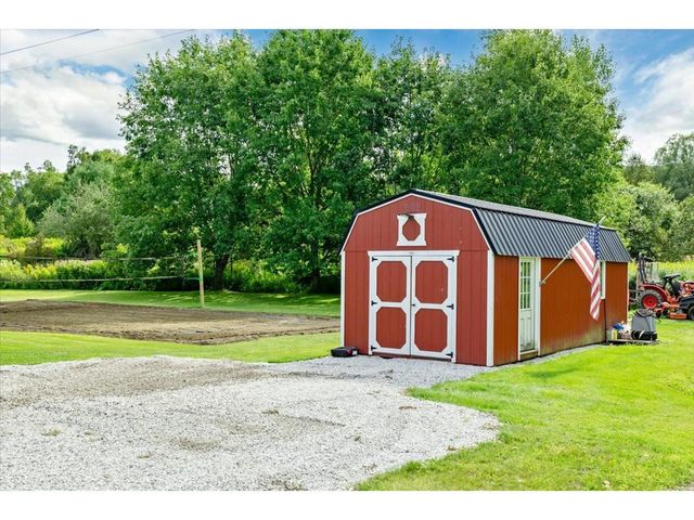 11 Craftsfield Road, Fairfax, VT 05454