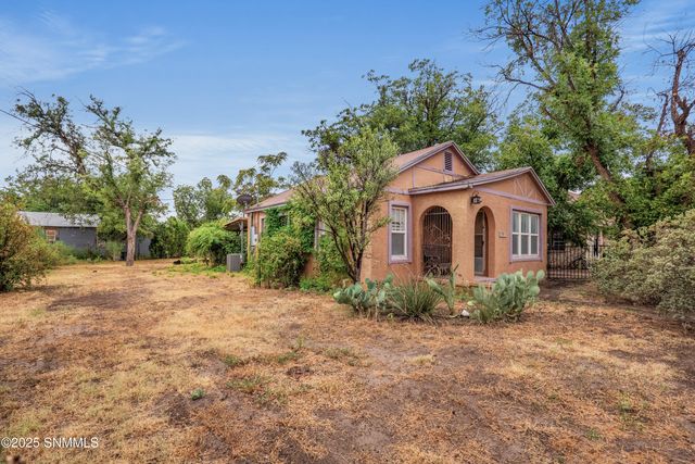 911 W Fox Street, Carlsbad, NM 88220