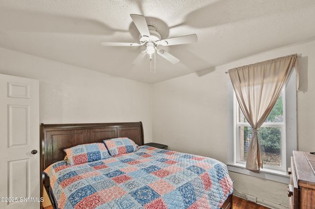 911 W Fox Street, Carlsbad, NM 88220