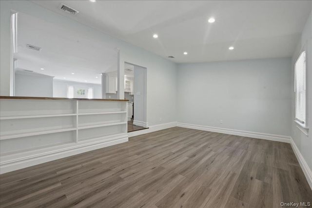 26 Clearland Avenue, Carle Place, NY 11514
