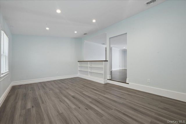 26 Clearland Avenue, Carle Place, NY 11514