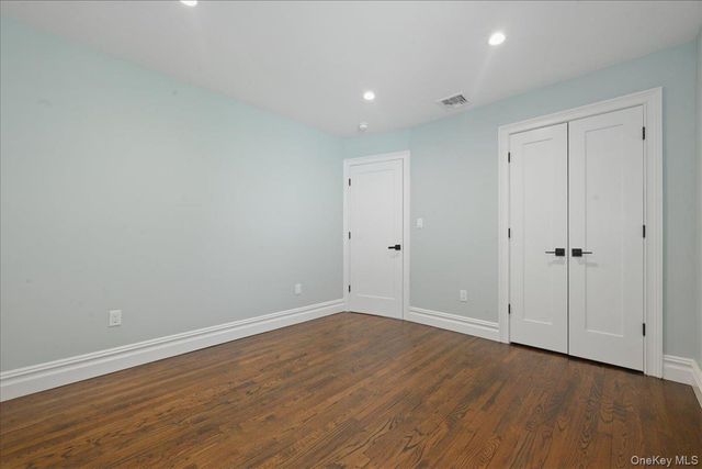 26 Clearland Avenue, Carle Place, NY 11514