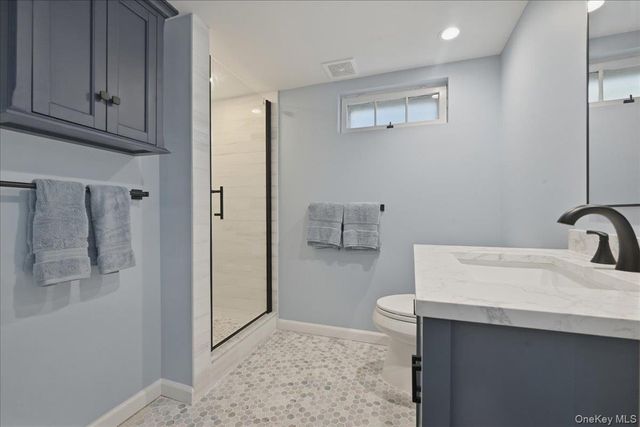 26 Clearland Avenue, Carle Place, NY 11514