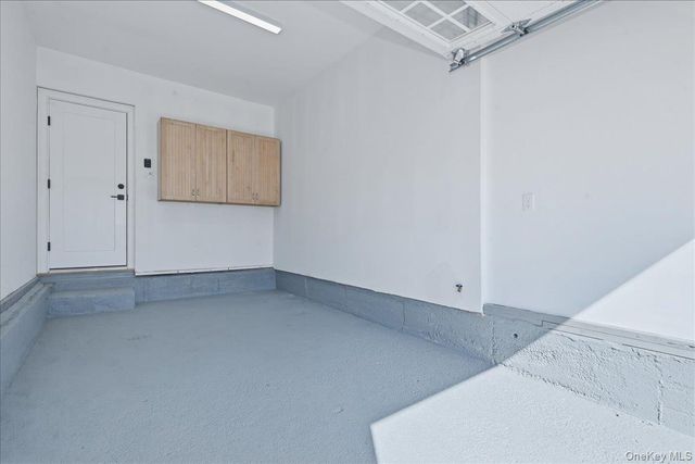 26 Clearland Avenue, Carle Place, NY 11514