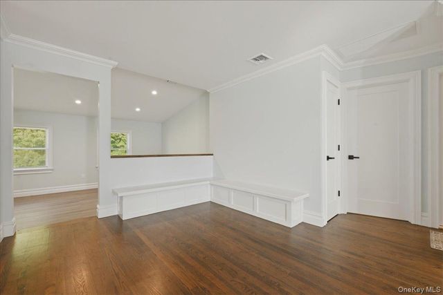 26 Clearland Avenue, Carle Place, NY 11514