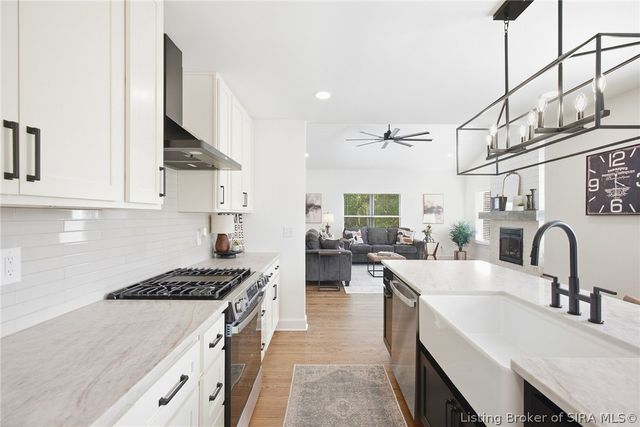 1809 Woodland Road, New Albany, IN 47150
