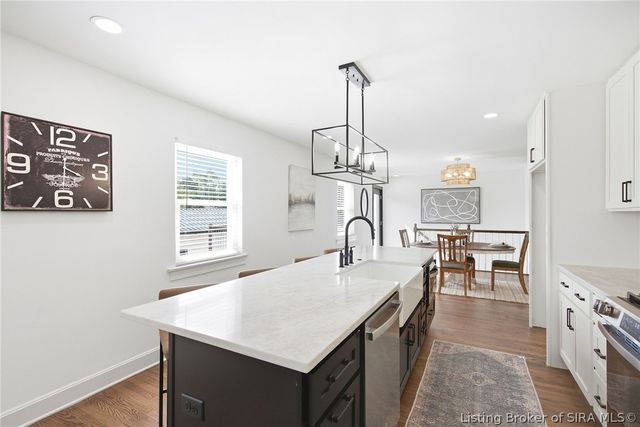 1809 Woodland Road, New Albany, IN 47150