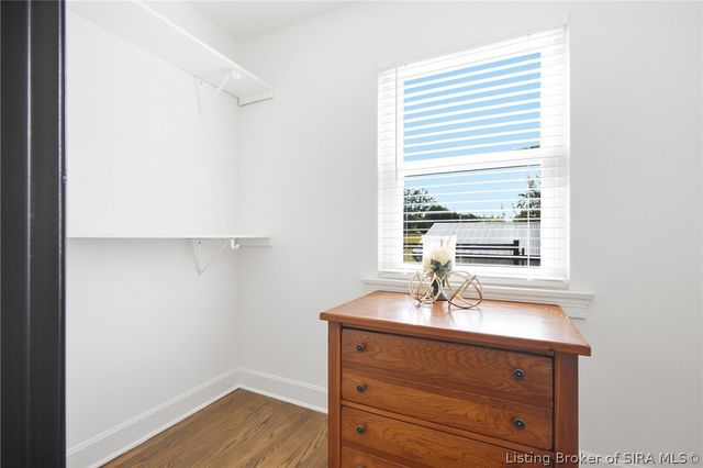1809 Woodland Road, New Albany, IN 47150
